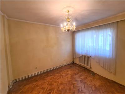 Apartament 3 camere de vanzare Alba Iulia, Cetate