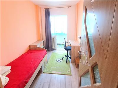 Apartament 3 camere,decomandat,Cetate-Detunata, 75000 euro