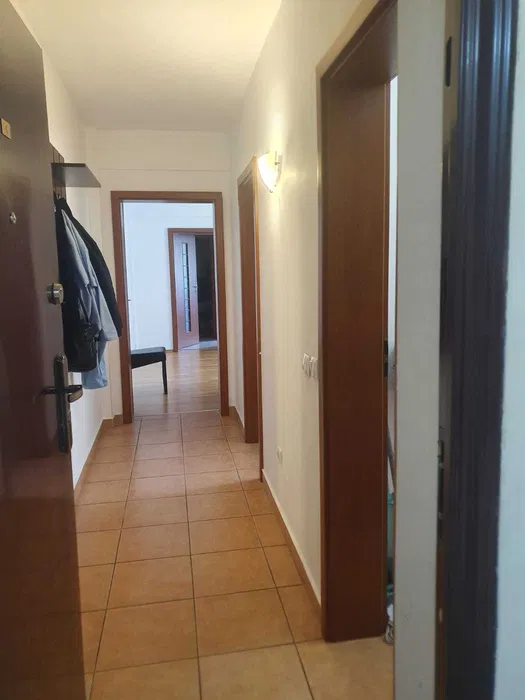 Apartament 2 camere ultracentral ,et.1,61 mp,69900 euro