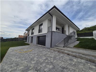 Casa noua Cetate pozitie deosebita, 300000 euro