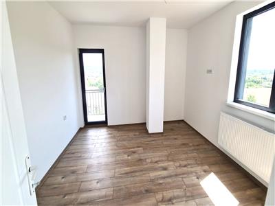 Apartament nou 3 camere,77 mp,87900 euro