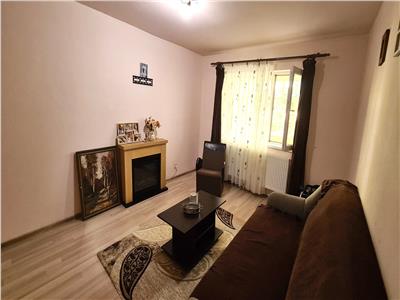 Apartament 4 camere de vanzare,90 mp,2 bai,foste proprietati,Cetate