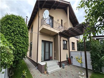 Duplex deosebit �n Alba Iulia � Locație premium, 4 camere,235000 euro
