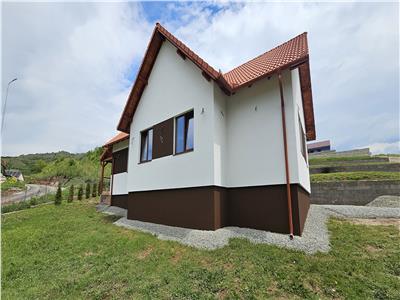 Casa noua 115 mp,utili,4 camere in Teleac,145000 euro