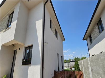 Vilă Duplex de V�nzare � Cetate, Alba Iulia 118 mp utili ,199000 euro