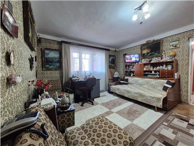Apartament 2 camere, Cetate Alba Iulia
52 m, 65000 euro