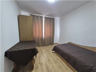 Apartament 3 camere, etaj 2, Cetate Tulnicului 300 euro