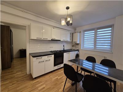 Apartament 2 camere bloc nou Cetate, 93000 euro