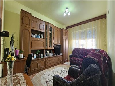 Apartament 2 camere zona Tolstoi-Stadion,etaj2,69900 euro