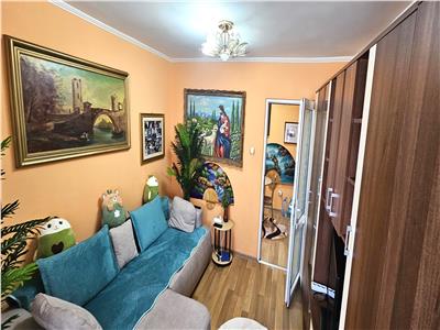 Apartament 2 camere decomandat � 46 mp � Cetate, zona Spital � complet renovat